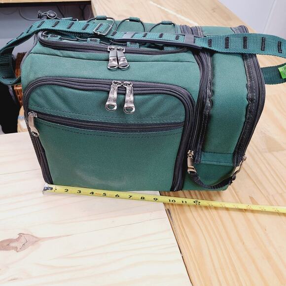 Picnic Time Other - Insulated Picnic Duffle for 2, 'PICNIC TIME' Hunter Green, PRE-OWNED